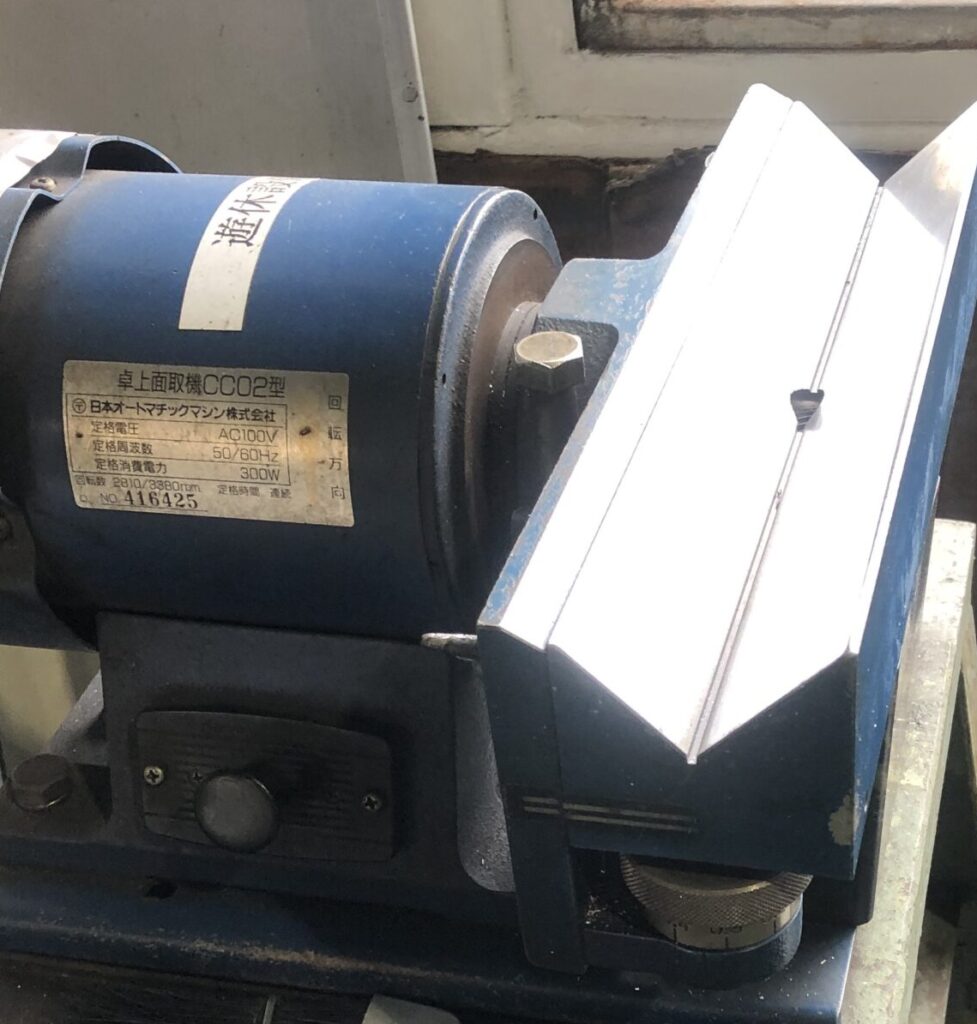 バリ取り工具やバリ取り機を紹介!マシニングでバリ取り方法は? | 現役機械加工者の知恵袋